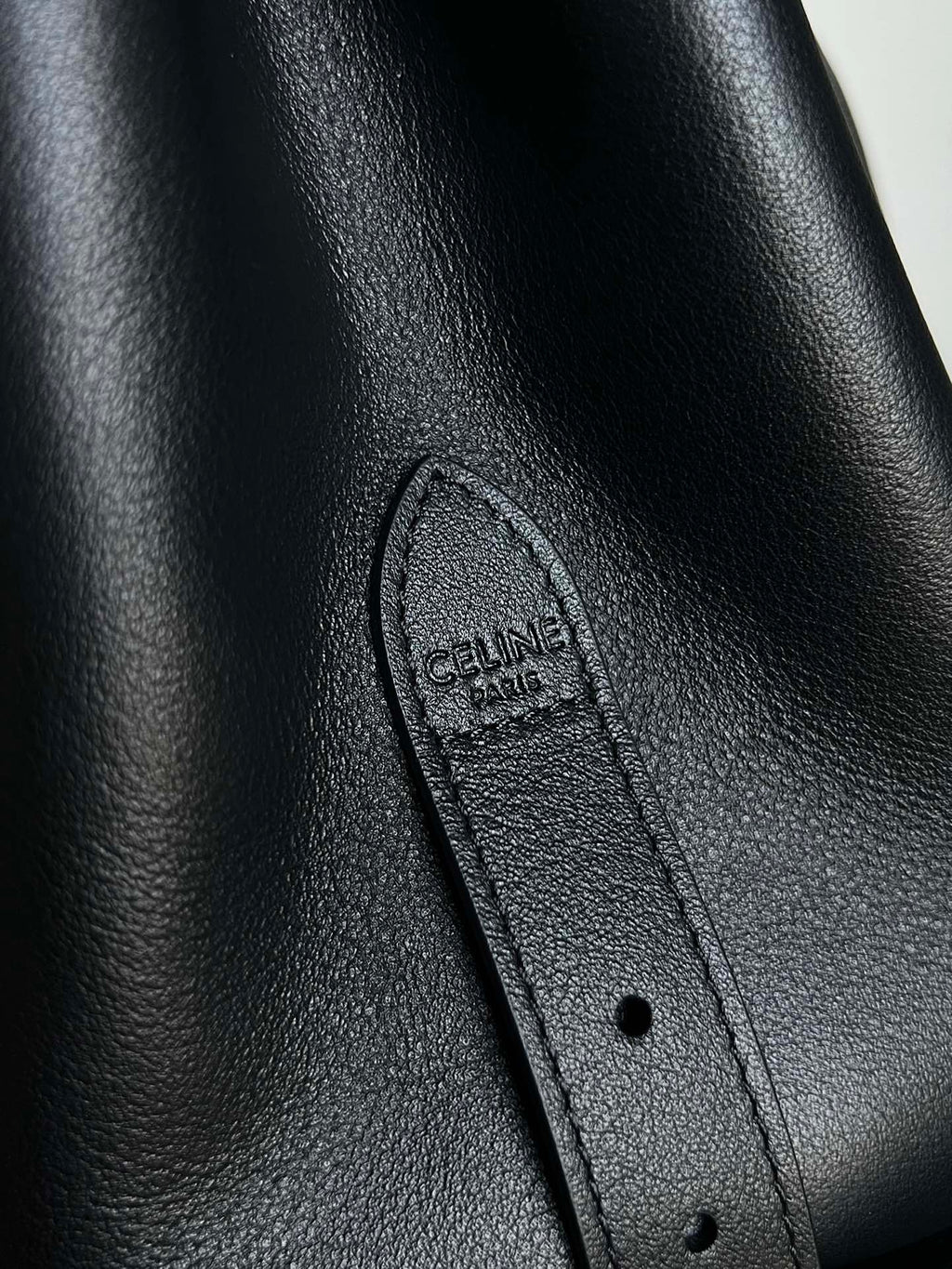 CELINE TRIOMPHE 37 BLACK SOFT CALFSKIN HANDBAG