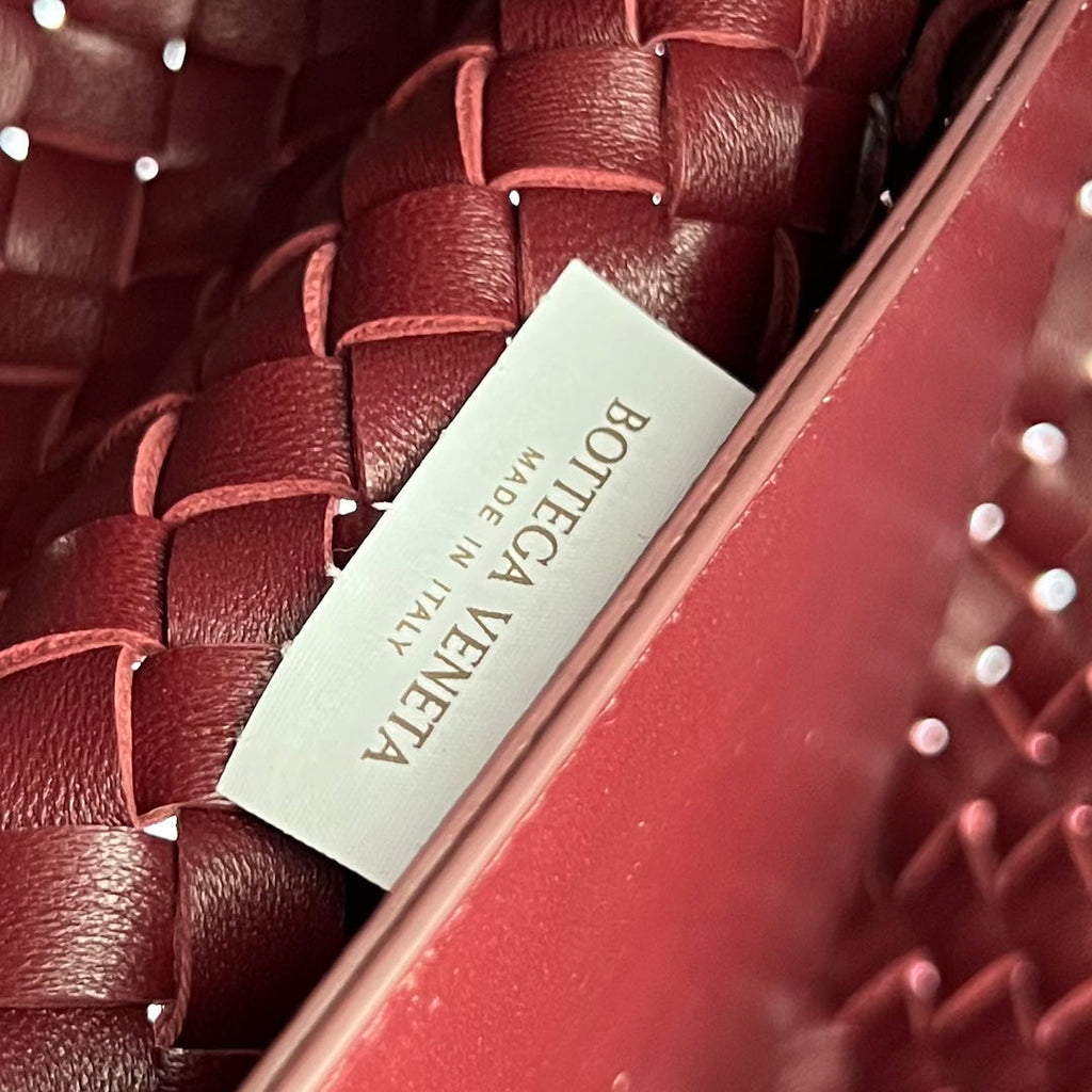 BOTTEGA VENETA LARGE CABAT 51 IN BURGUNDY RED LAMBSKIN