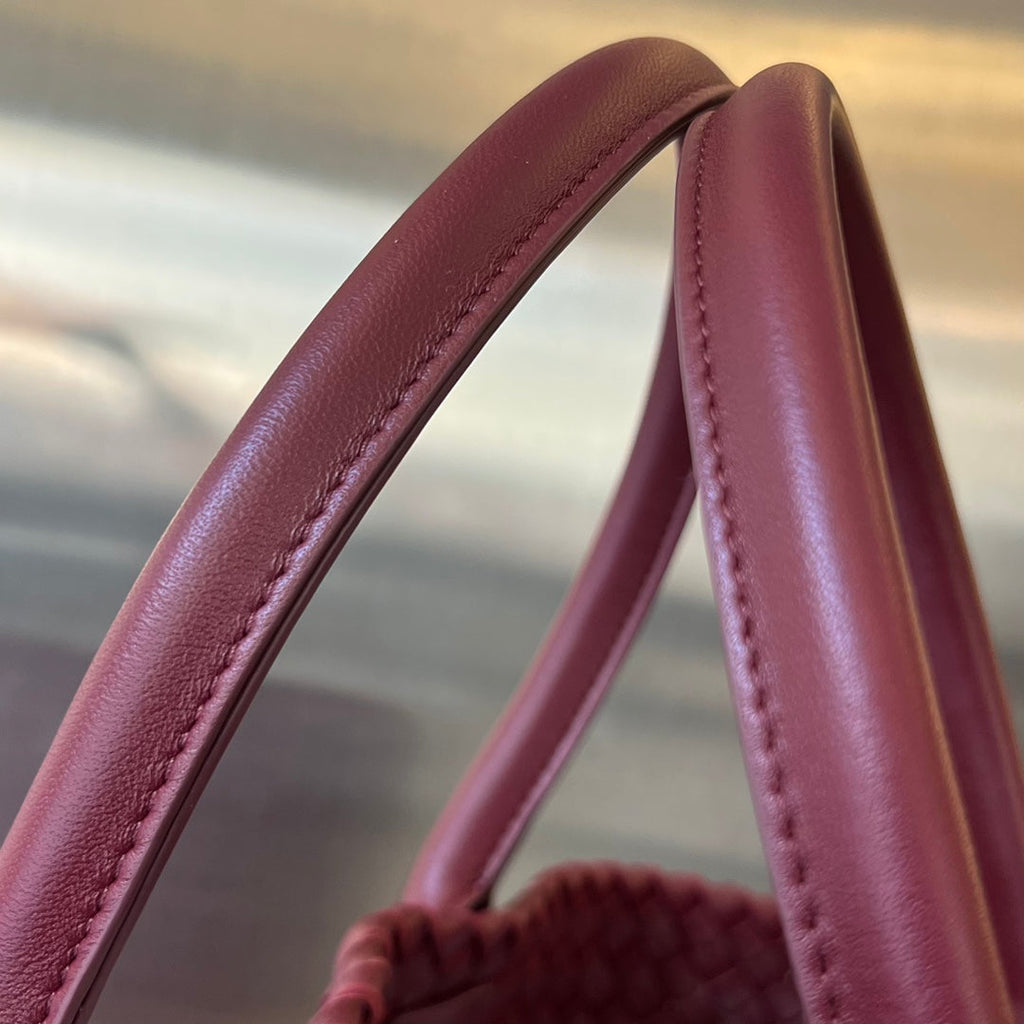 BOTTEGA VENETA SMALL CABAT 32 IN BURGUNDY RED LAMBSKIN