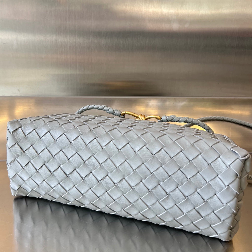BOTTEGA VENETA SMALL ANDIAMO 29 IN GREY LAMBSKIN