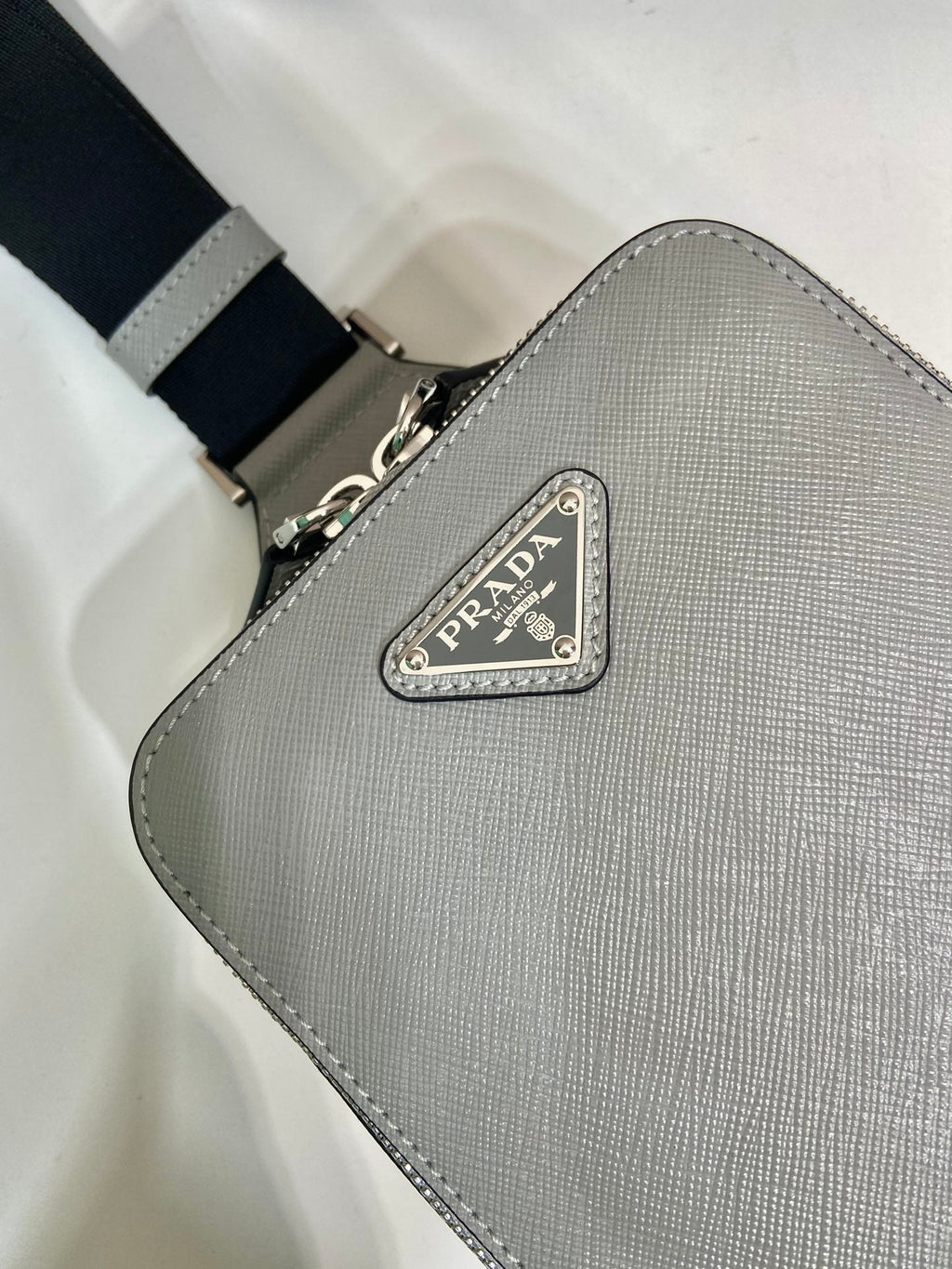 PRADA CHEST BAG 20 IN ECHO GRAY SAFFIANO LEATHER