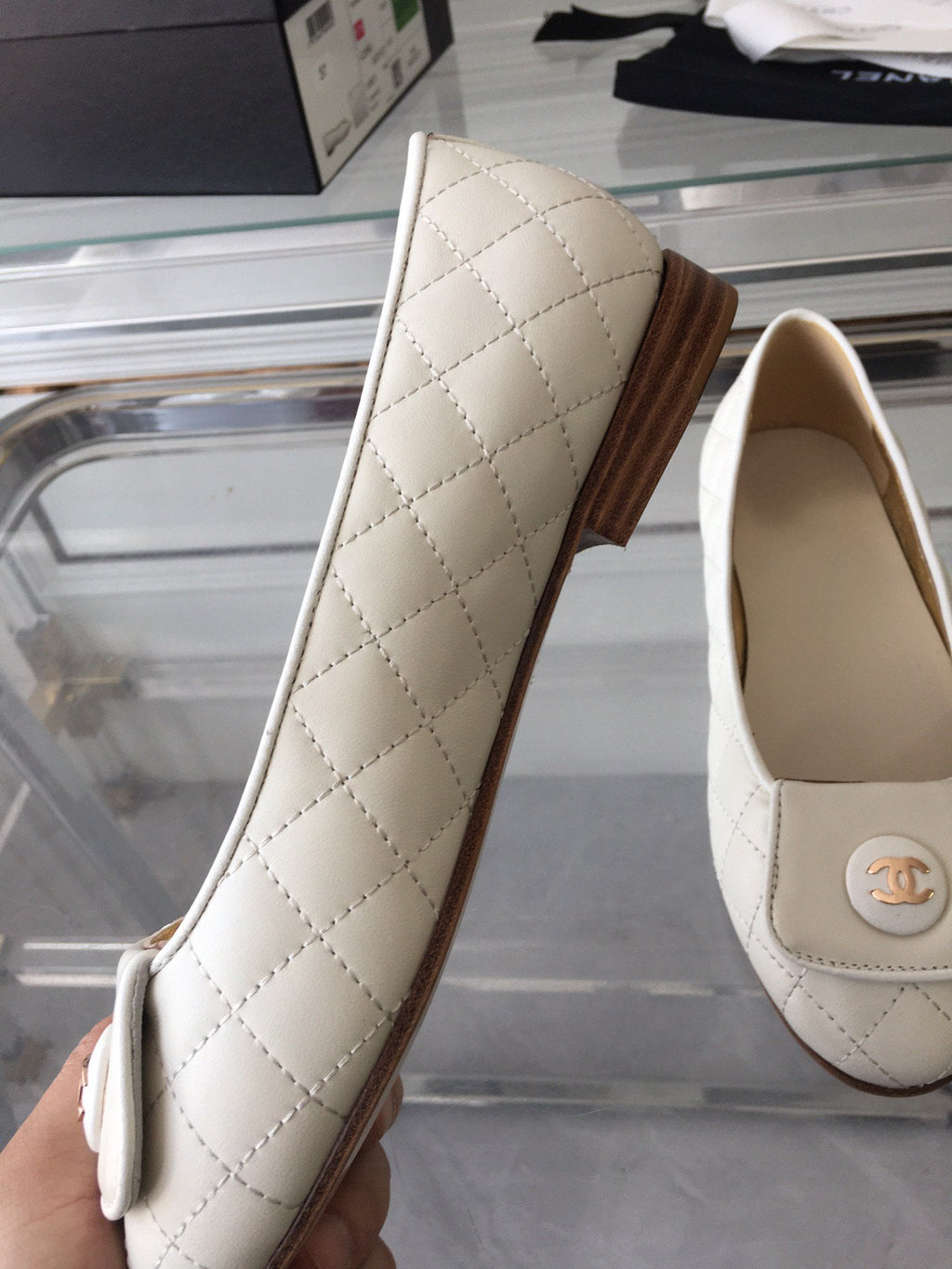 CHANEL ballet flat quilted white gold  lock