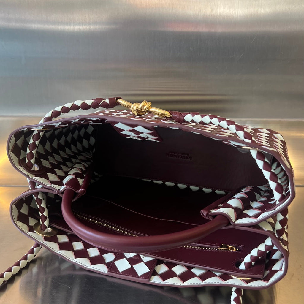 BOTTEGA VENETA MEDIUM ANDIAMO 32 IN RED WHITE CALFSKIN