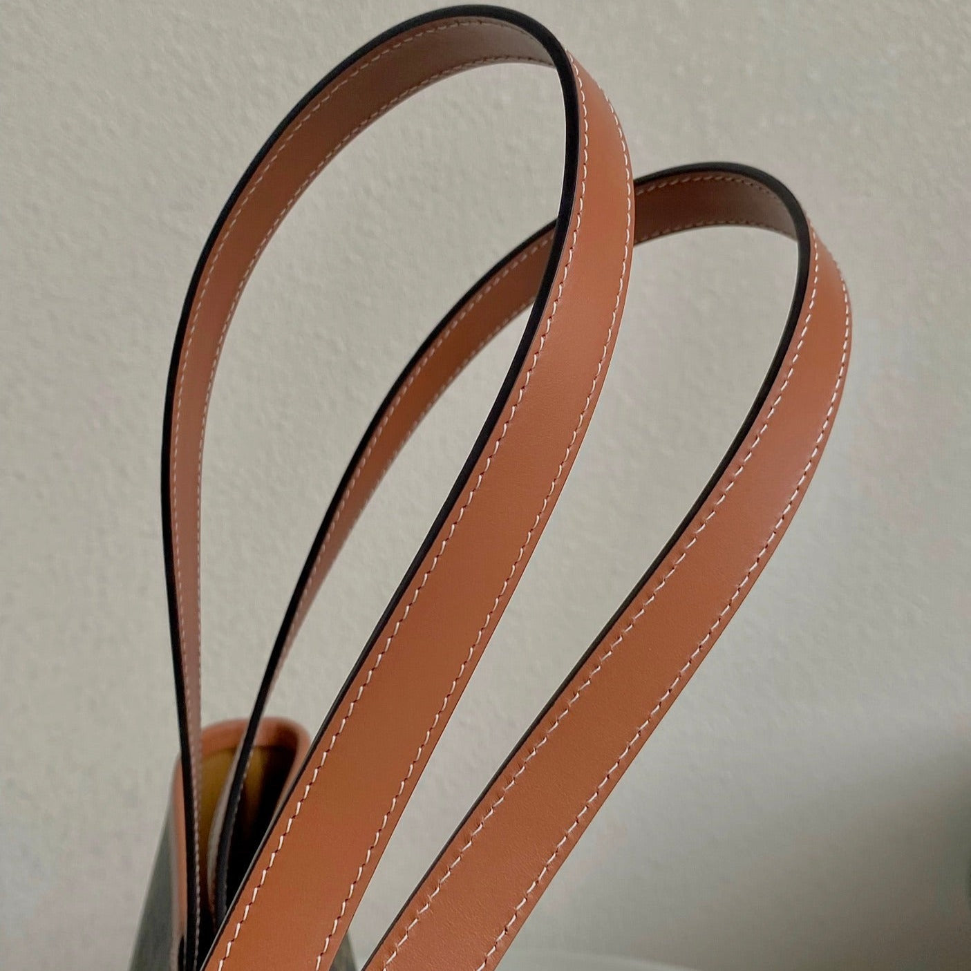 CELINE TRIOMPHE 31 TAN CALFSKIN