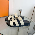 HERMES CHYPRE EPSOM Sandal white Leather