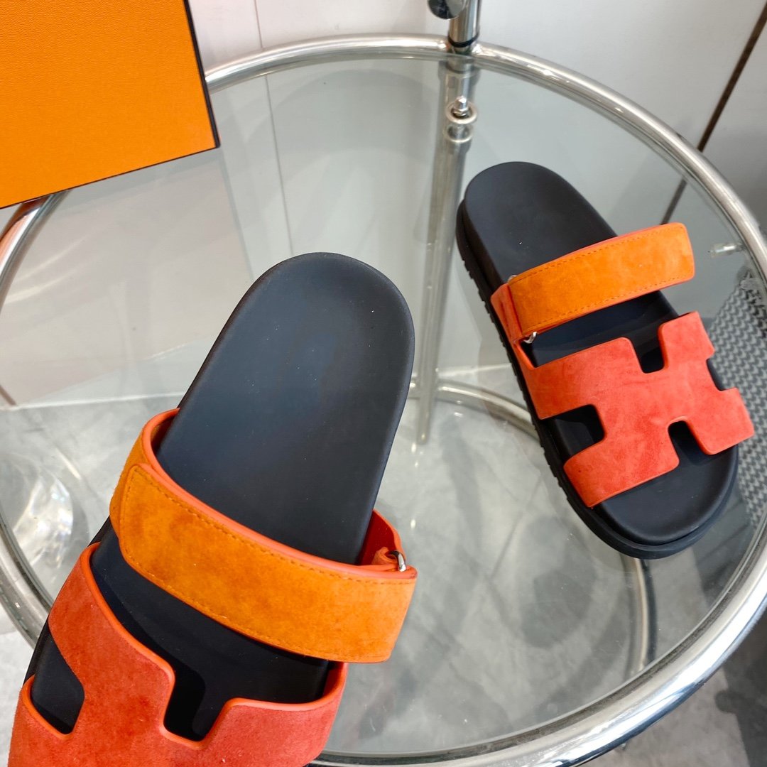 HERMES Chypre Sandal Suede Red Chapas / Orange