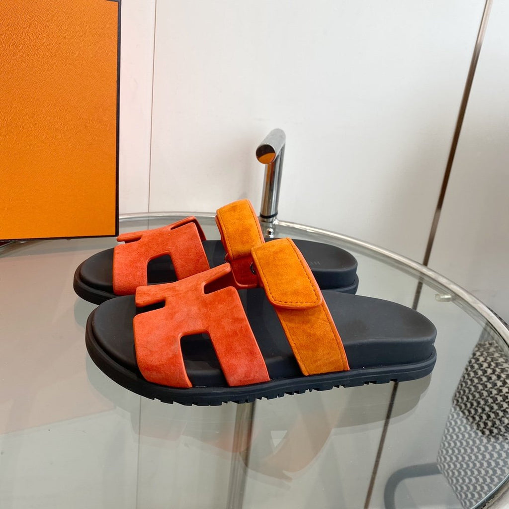 HERMES Chypre Sandal Suede Red Chapas / Orange