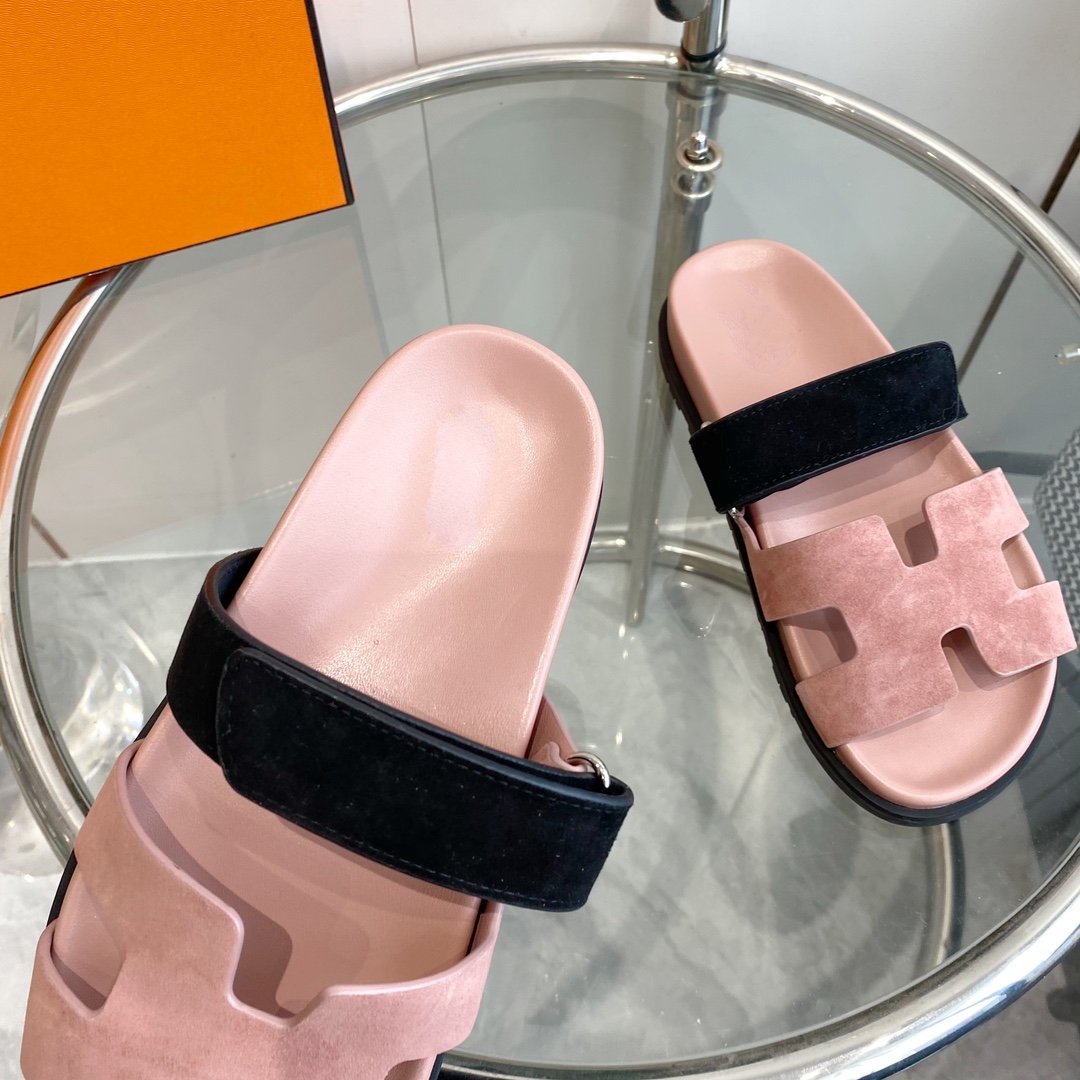 HERMES Chypre Sandal Suede Pink Chapas / Black