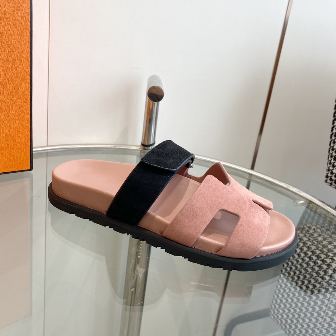 HERMES Chypre Sandal Suede Pink Chapas / Black
