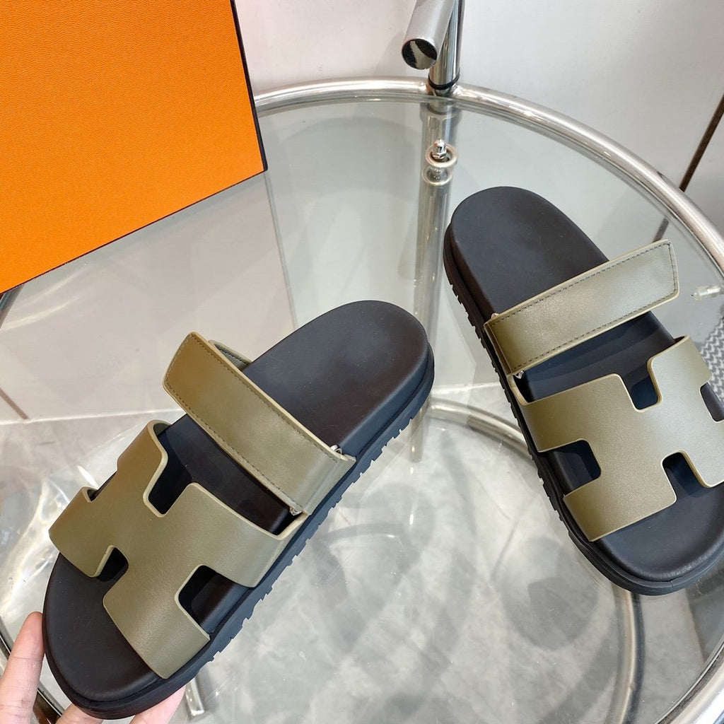HERMES Chypre Sandal Clay Mastic Calfskin Leather