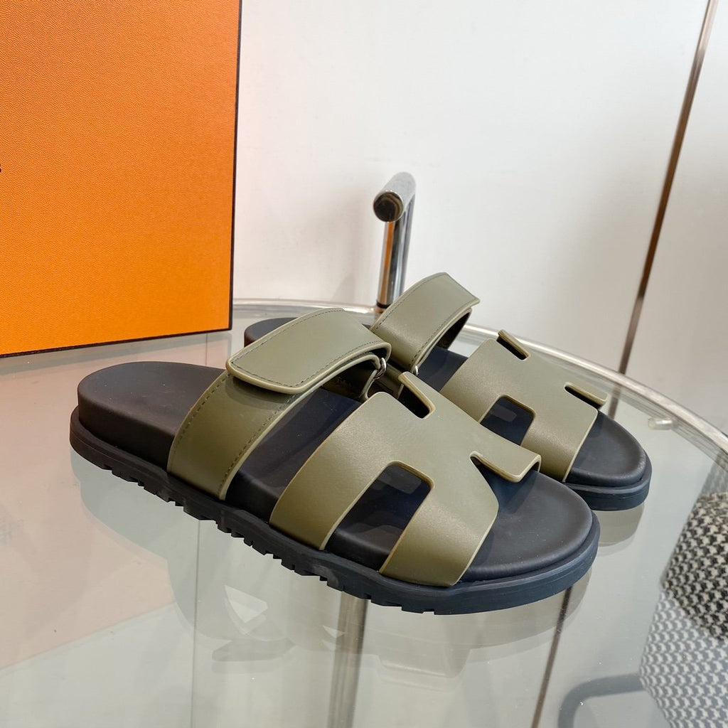 HERMES Chypre Sandal Clay Mastic Calfskin Leather