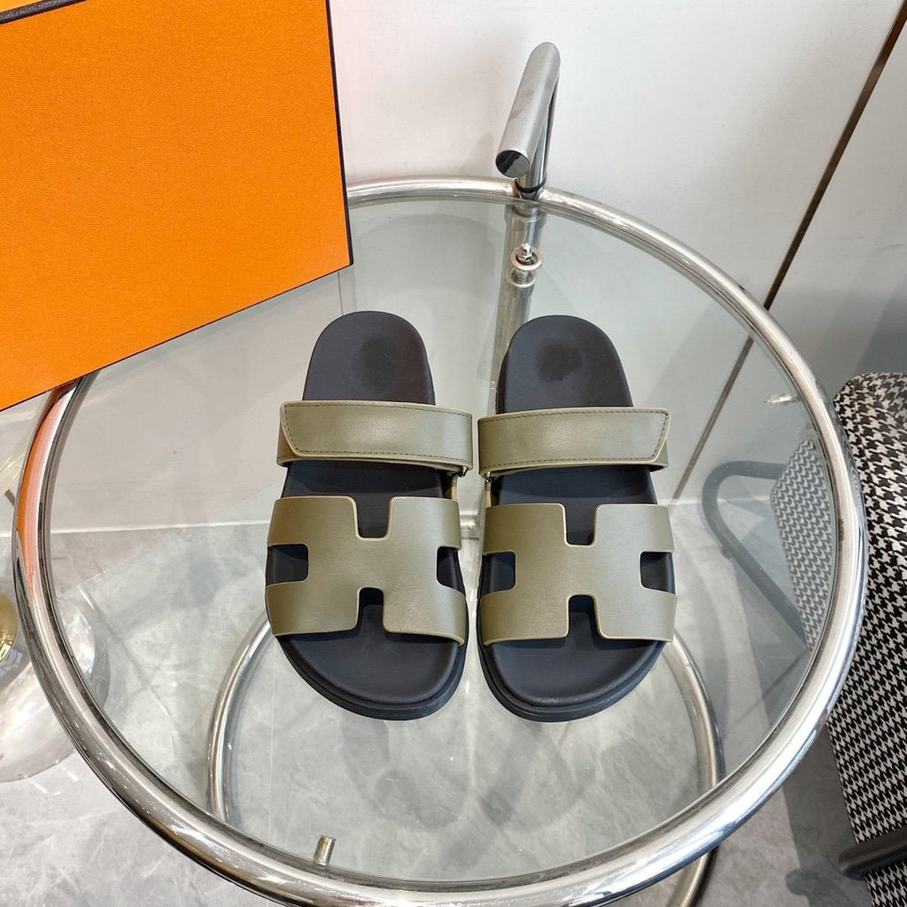 HERMES Chypre Sandal Clay Mastic Calfskin Leather