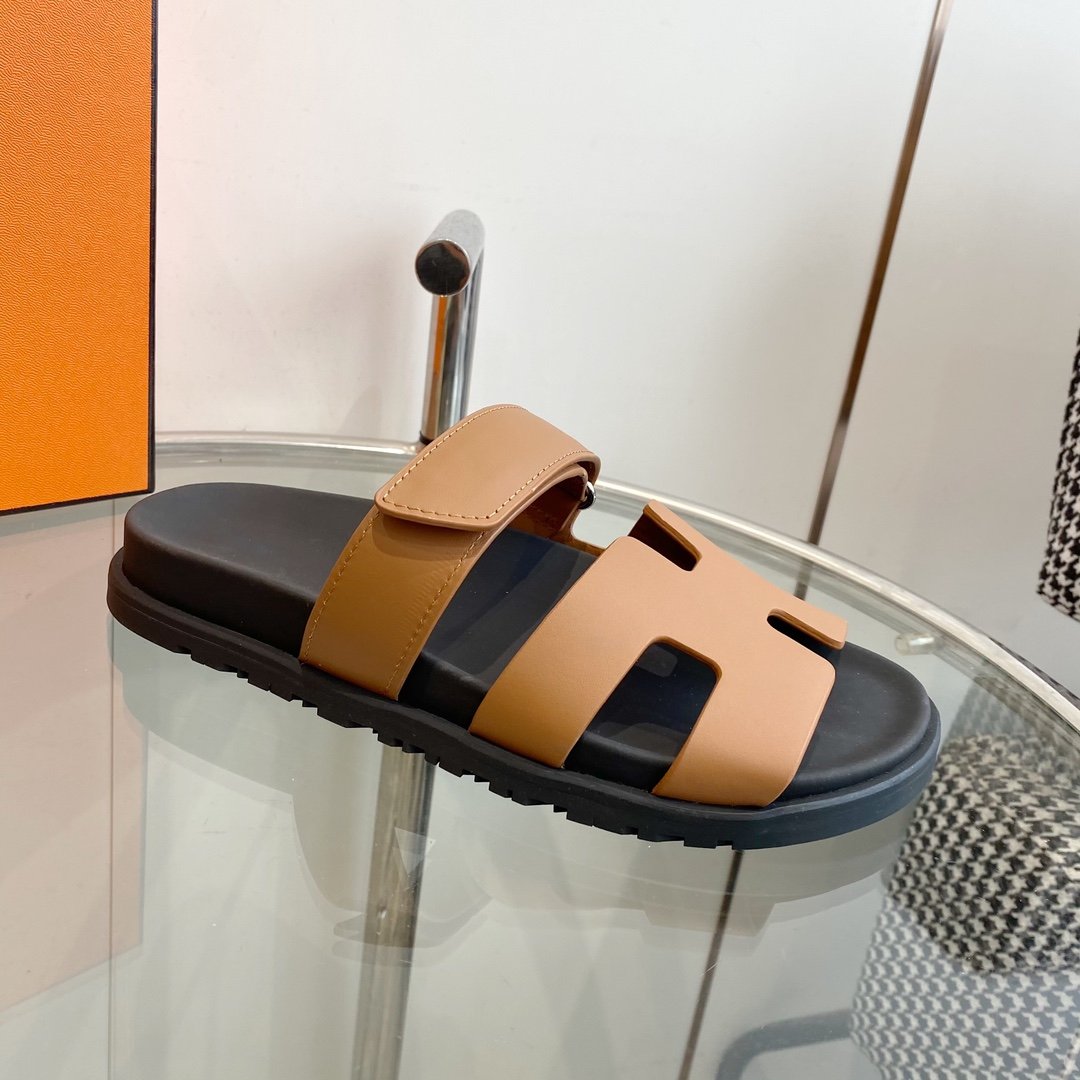 HERMES Chypre Sandal Brown Mastic Calfskin Leather