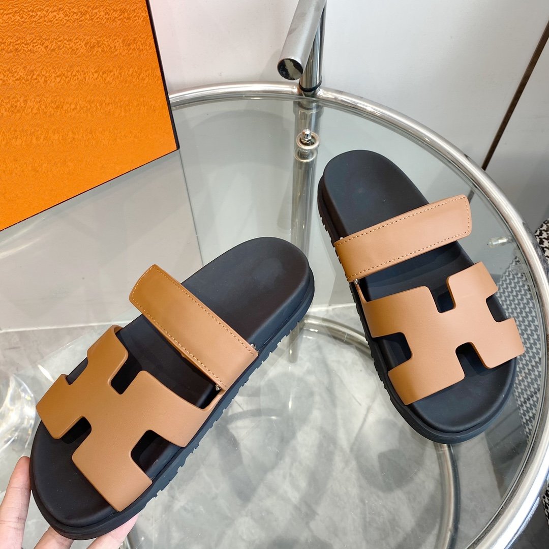 HERMES Chypre Sandal Brown Mastic Calfskin Leather