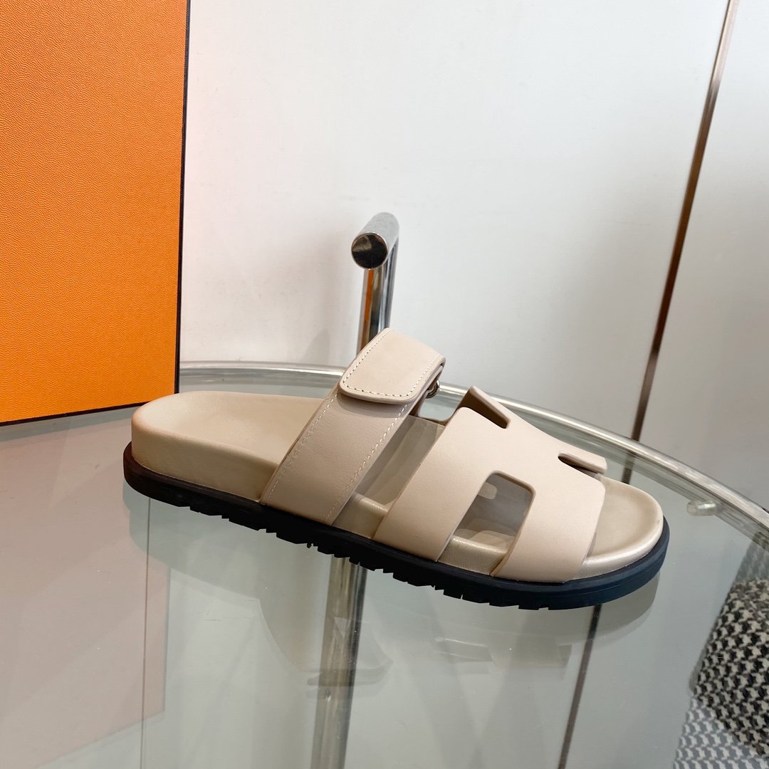 HERMES Chypre Sandal Beige Mastic Calfskin Leather