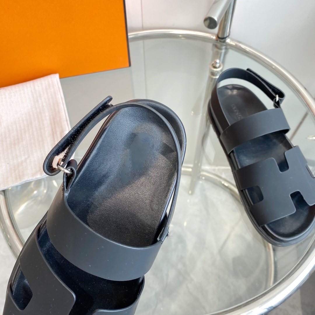 HERMES Genius Sandal Black Leather