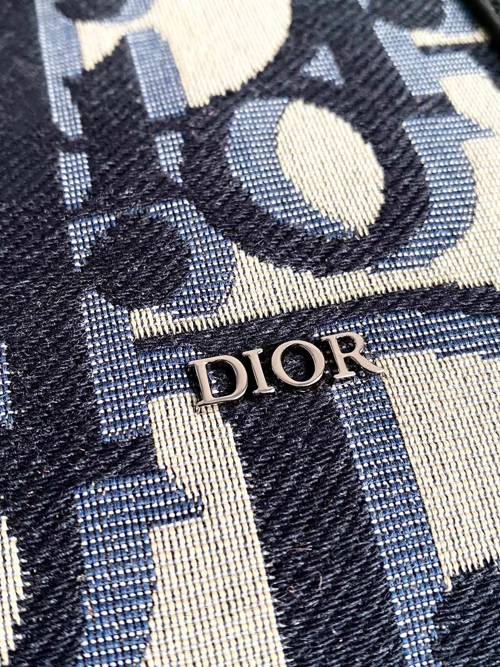 DIOR WEEKENDER 40 IN BEIGE AND BLACK MAXI OBLIQUE JACQUARD