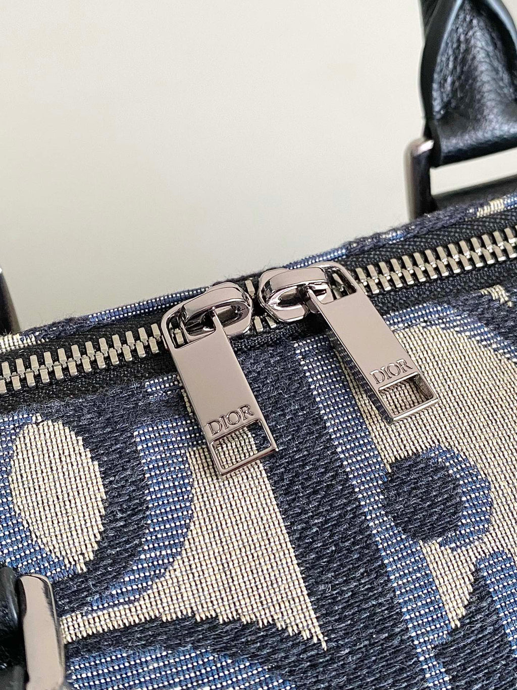 DIOR WEEKENDER 40 IN BEIGE AND BLACK MAXI OBLIQUE JACQUARD