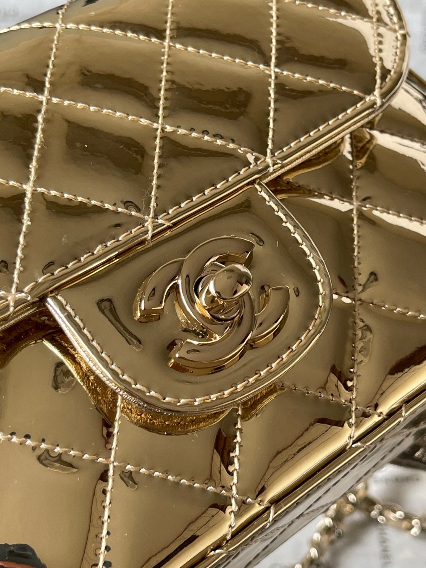 CHANEL MINI 19 FLAP BAG IN GOLDEN METALLIC CALFSKIN