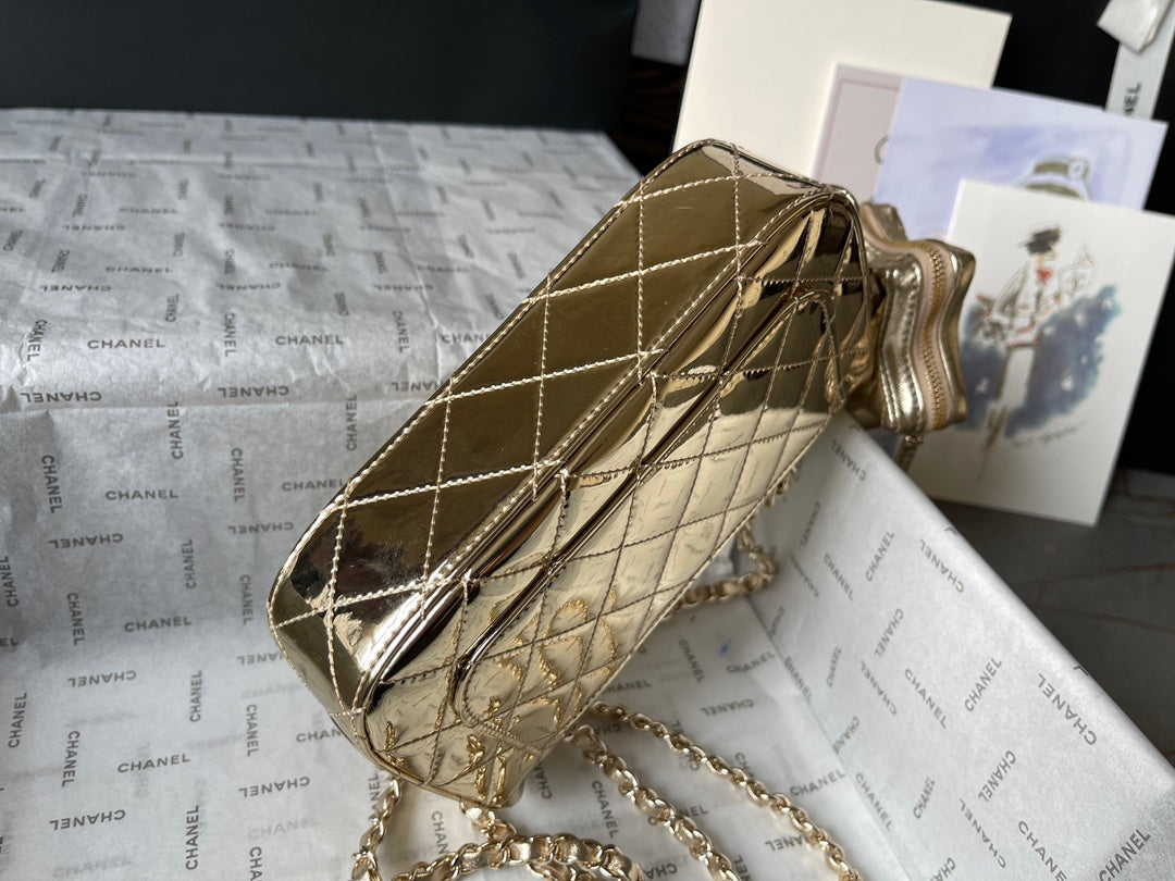 CHANEL MINI 19 FLAP BAG IN GOLDEN METALLIC CALFSKIN