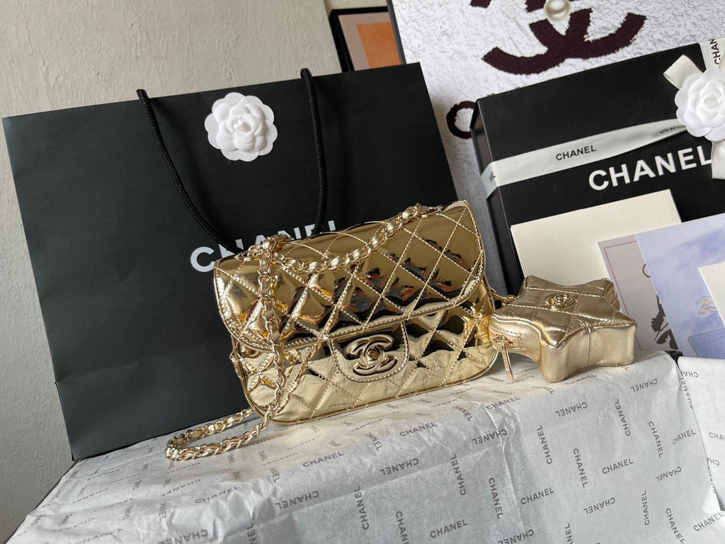 CHANEL MINI 19 FLAP BAG IN GOLDEN METALLIC CALFSKIN