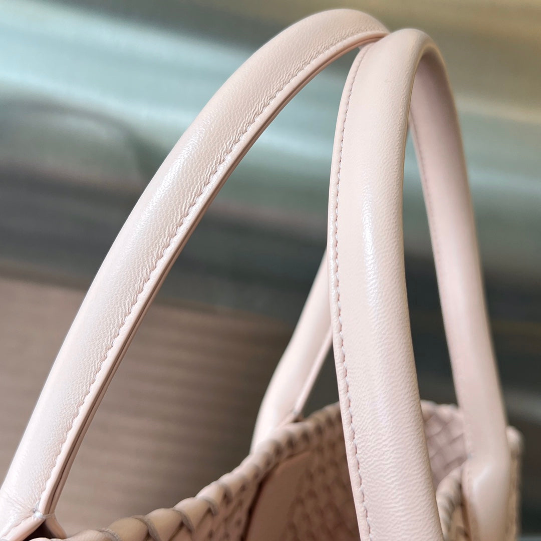 BOTTEGA VENETA SMALL CABAT 32 IN PALE PINK LAMBSKIN