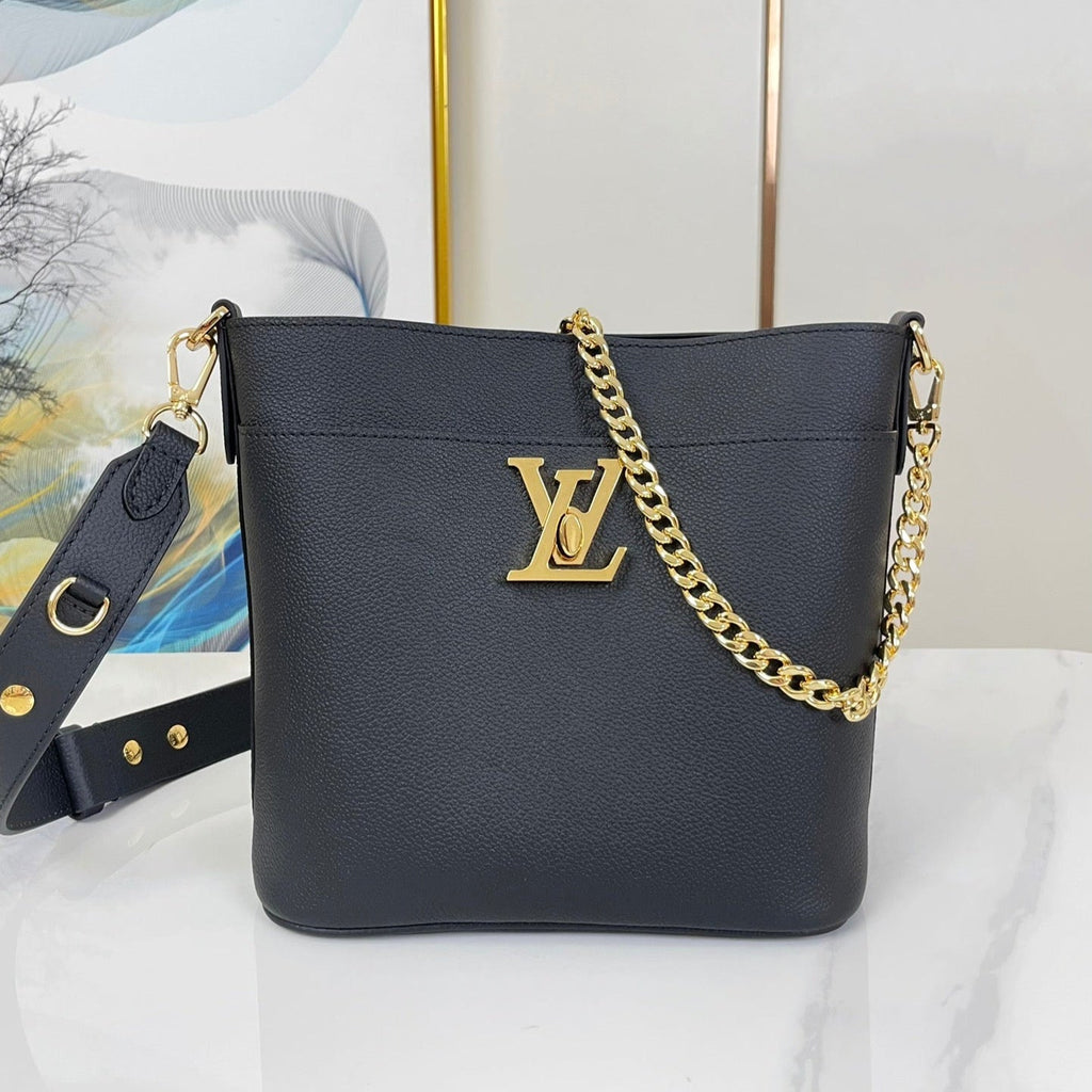 LOUIS VUITTON LOCK AND WALK 20 IN BLACK GRAINED CALFSKIN GOLD HARDWARE