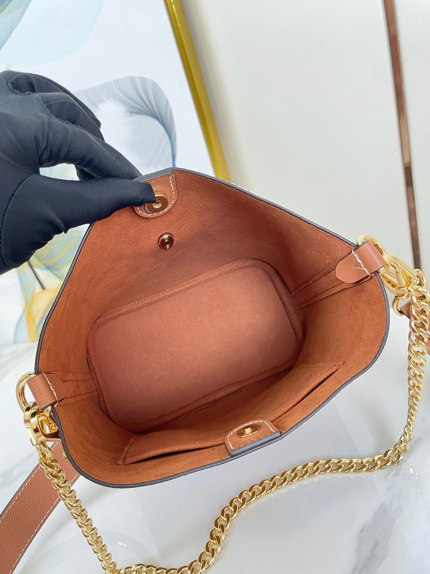 LOUIS VUITTON LOCK AND WALK 20 IN COGNAC GRAINED CALFSKIN GOLD HARDWARE
