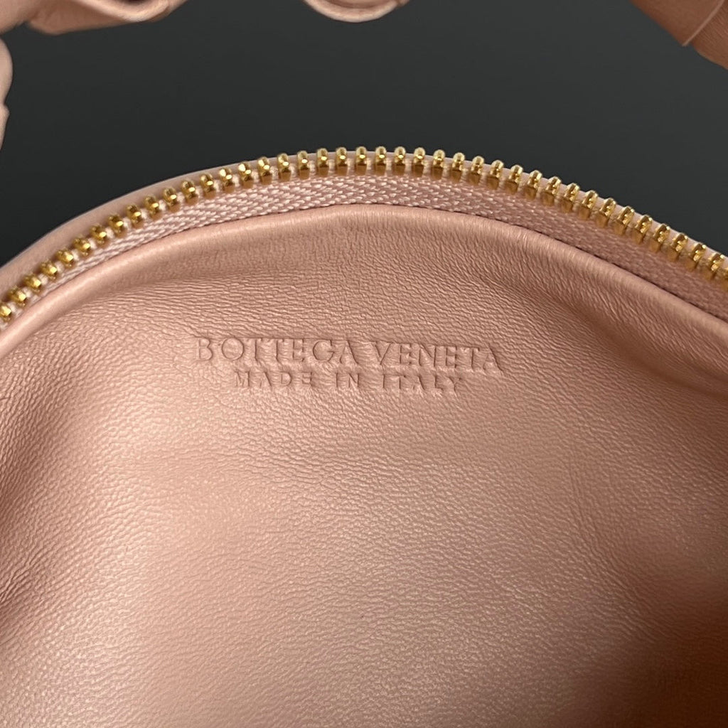BOTTEGA VENETA MINI JODIE 28CM IN LIGHT PINK LAMBSKIN