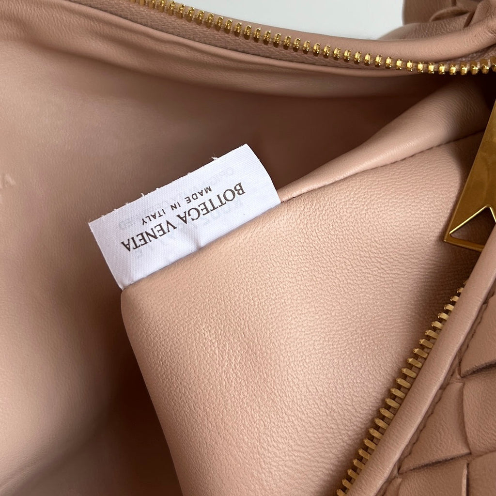 BOTTEGA VENETA MINI JODIE 36 CM IN LIGHT PINK LAMBSKIN