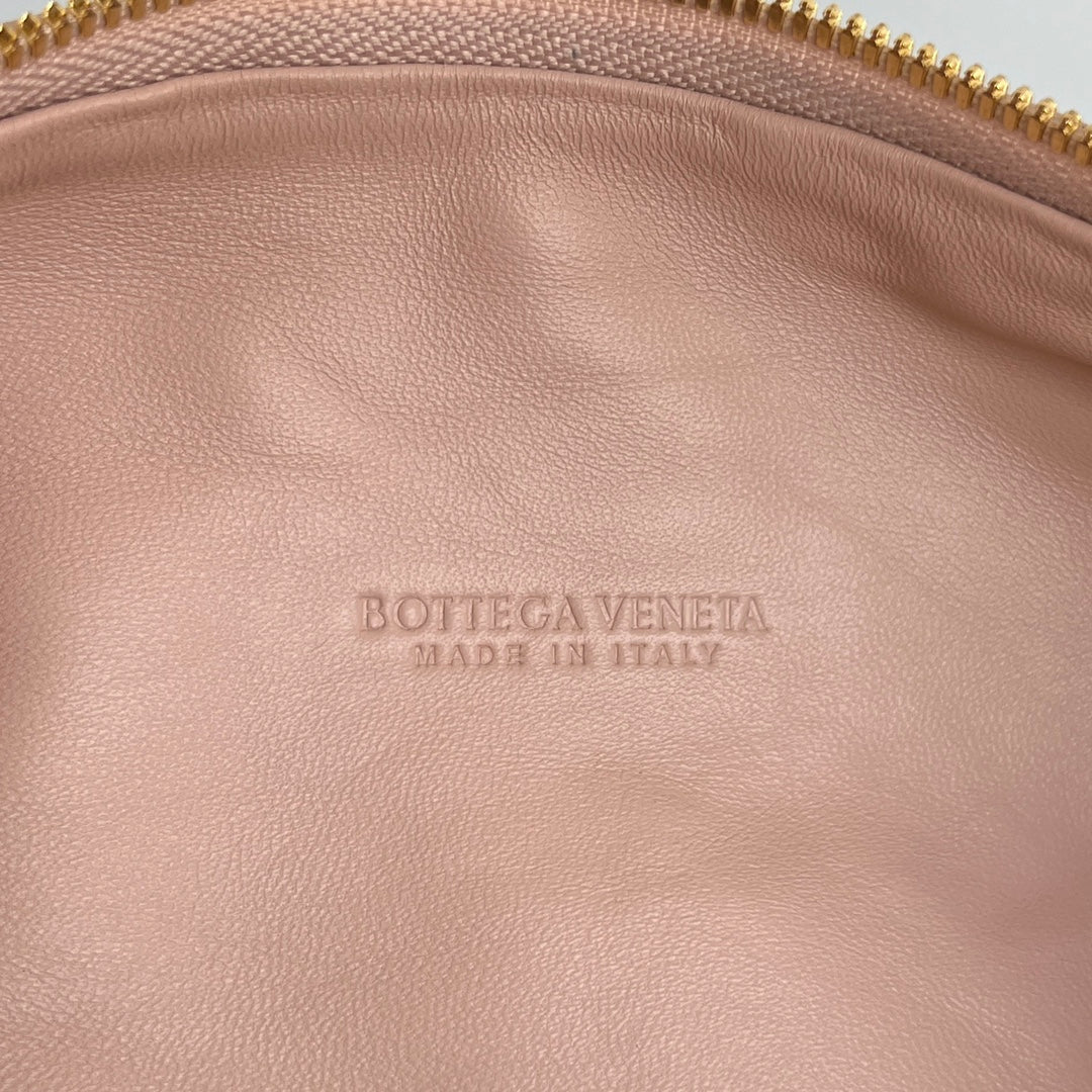 BOTTEGA VENETA MINI JODIE 36 CM IN LIGHT PINK LAMBSKIN