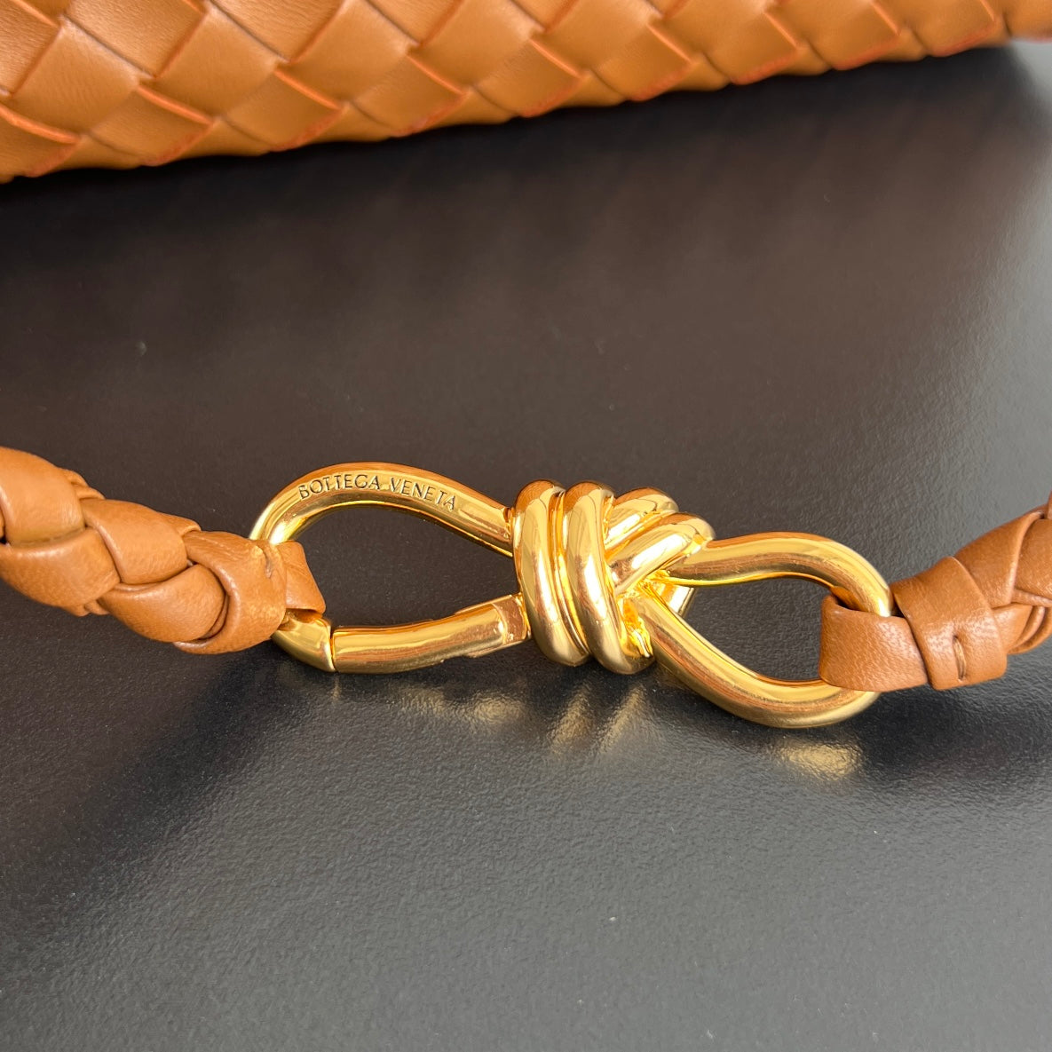BOTTEGA VENETA LARGE ANDIAMO 32 IN BURNT ORANGE LAMBSKIN