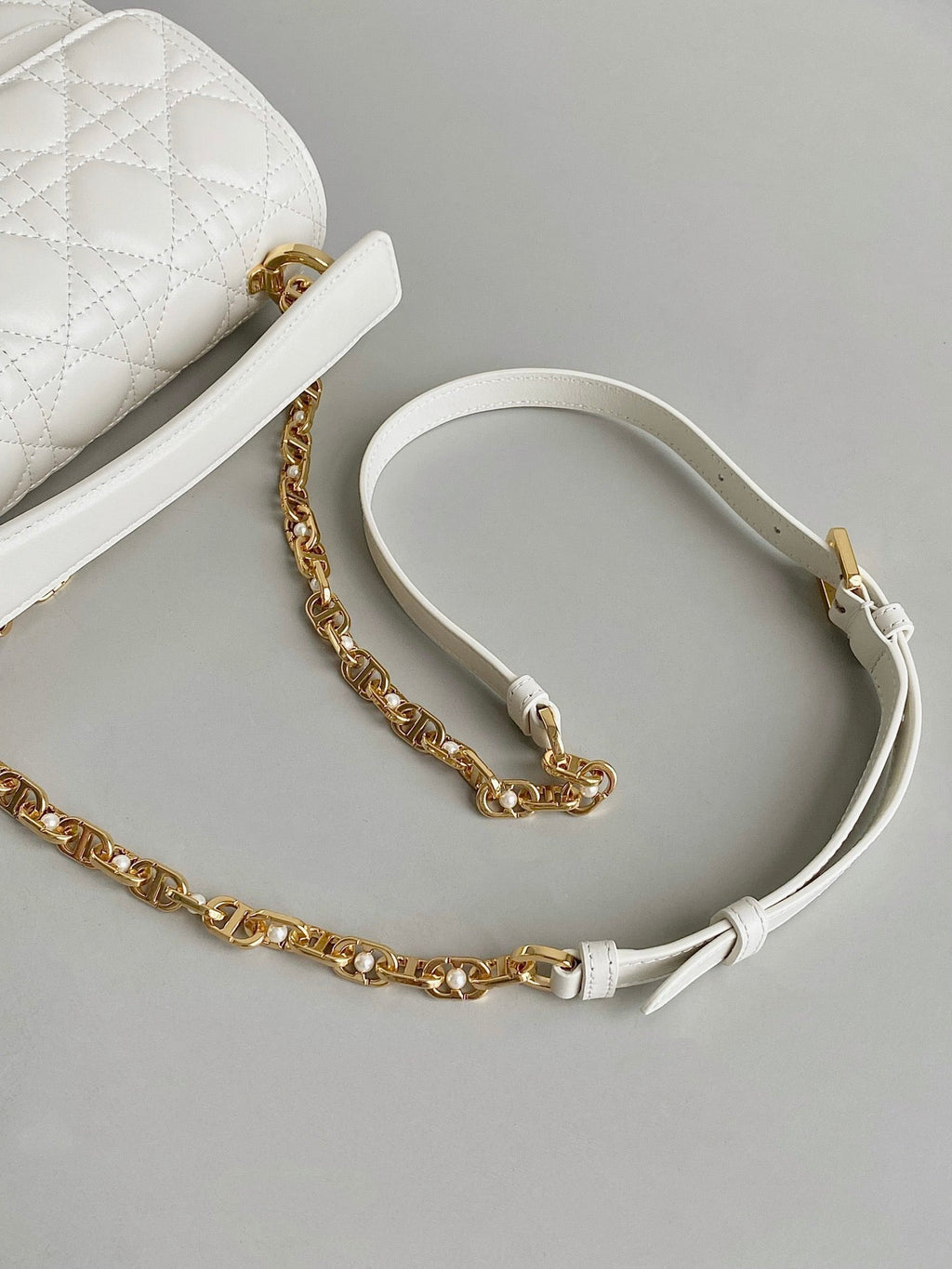 DIOR MINI JOLIE 22 BAG WHITE CALFSKIN