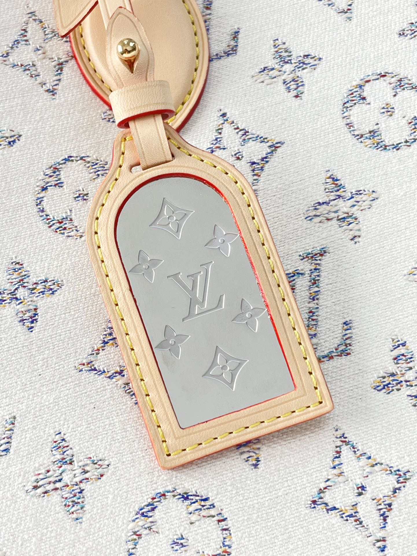 LOUIS VUITTON ONTHEGO MM 35 IN WHITE MONOGRAM JACQUARD FABRIC