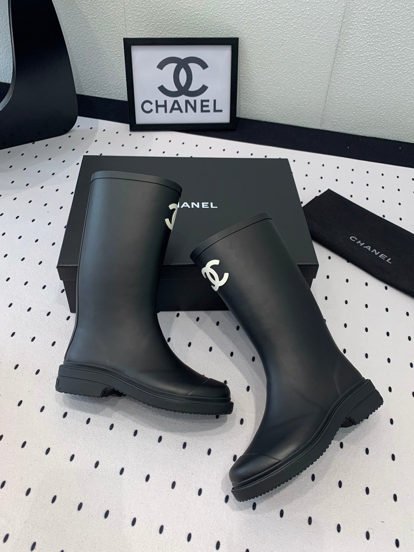 CHANEL rainboot  black coler