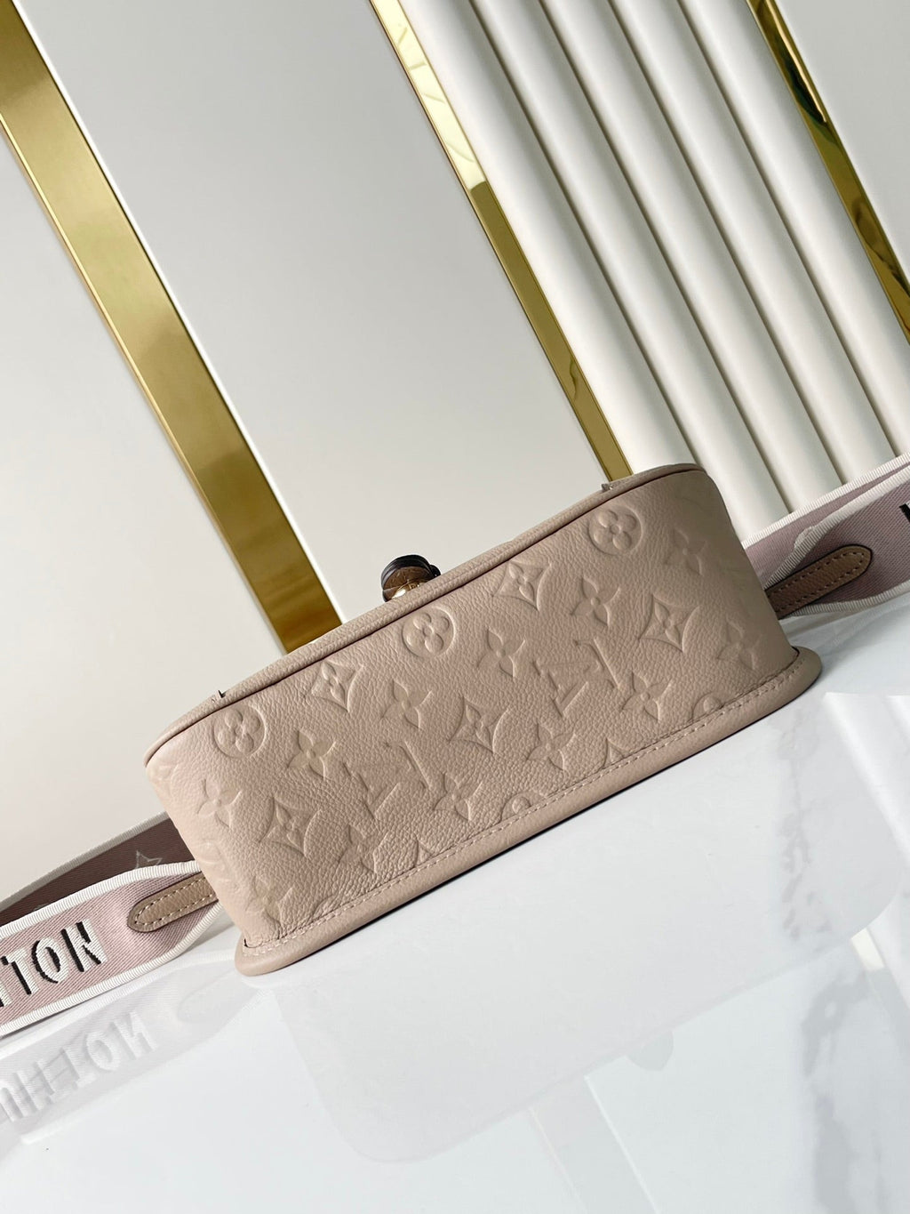 LOUIS VUITTON DIANE 23 IN TOURTERELLE WHITE MONOGRAM EMPREINTE LEATHER