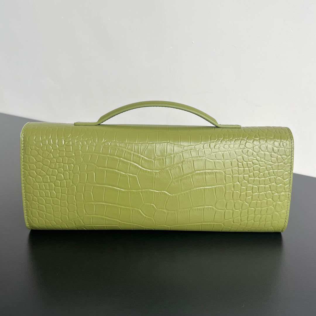 BOTTEGA VENETA ANDIAMO CLUTCH 31 IN BARLEY CORN CROCODILE PATTERN CALFSKIN
