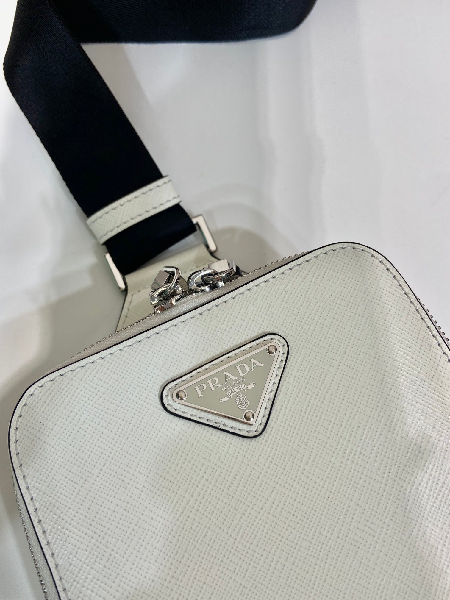 PRADA CHEST BAG 20 IN WHITE SAFFIANO LEATHER