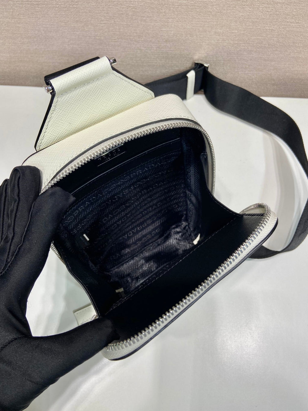 PRADA CHEST BAG 20 IN WHITE SAFFIANO LEATHER