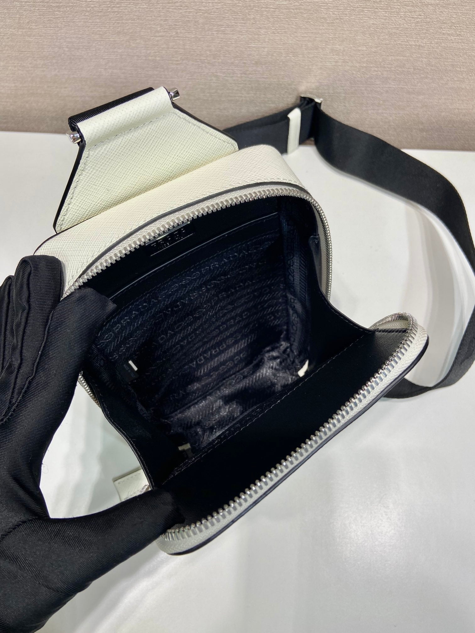 PRADA CHEST BAG 20 IN WHITE SAFFIANO LEATHER