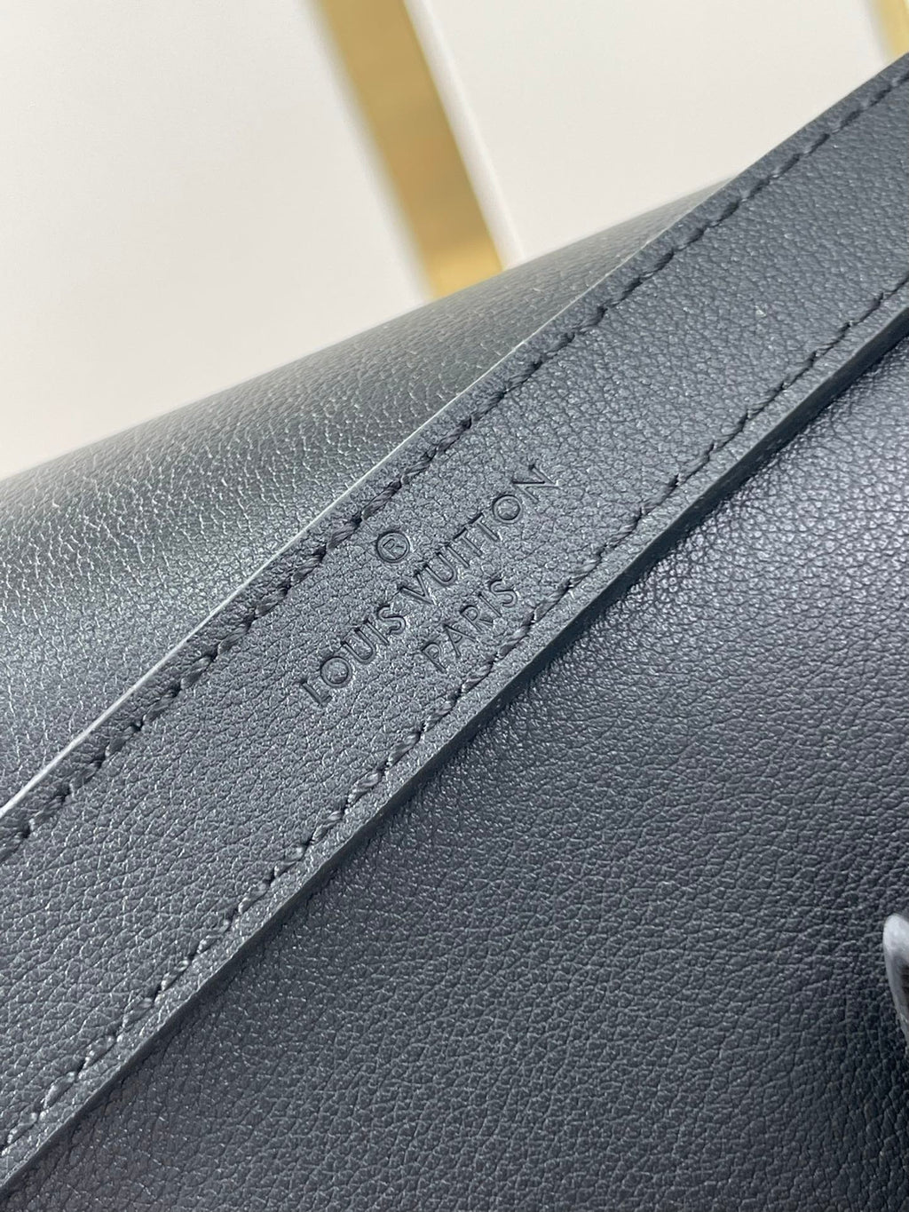 LOUIS VUITTON DAUPHINE SOFT MM 24 IN BLACK SMOOTH LAMBSKIN GOLD HARDWARE