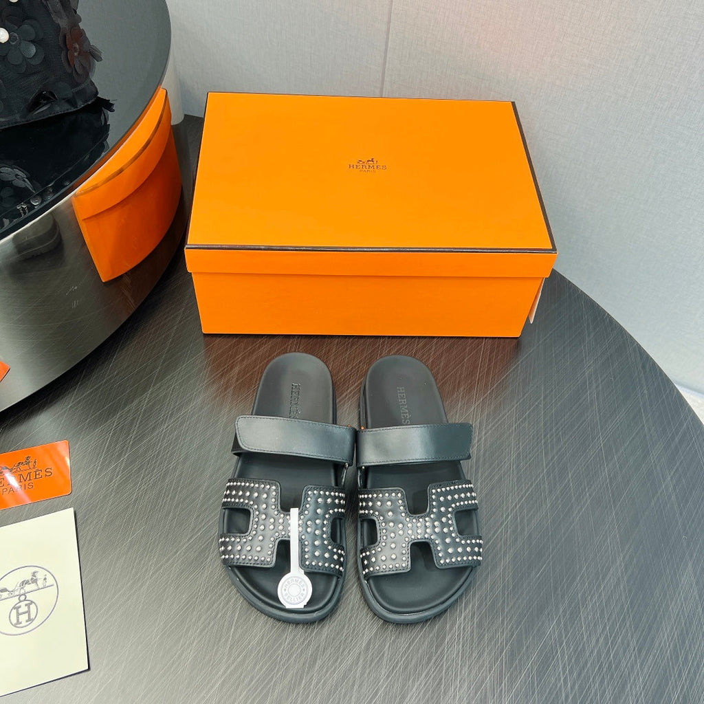 HERMES CHYPRE SANDAL BLACK CALFSKIN STYLIZED