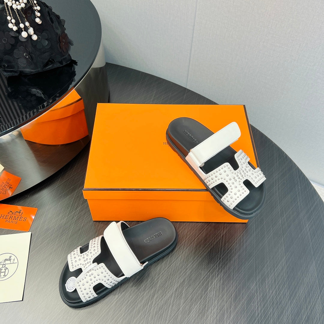 HERMES CHYPRE SANDAL WHITE MIX BLACK CALFSKIN STYLIZED
