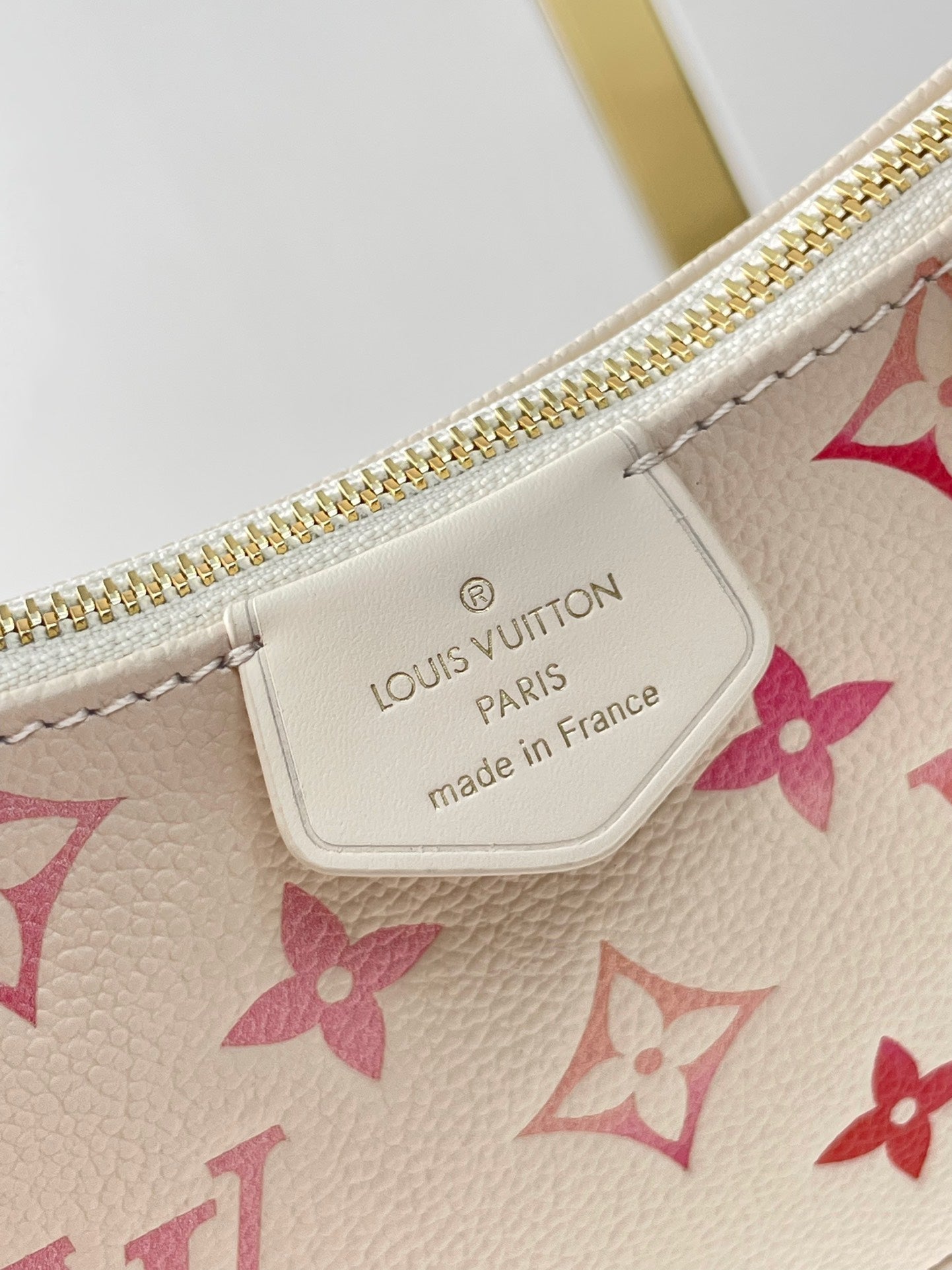 LOUIS VUITTON EASY POUCH ON STRAP 19 IN SUNRISE AQUARELLE MONOGRAM EMPREINTE LEATHER GOLD CHAIN