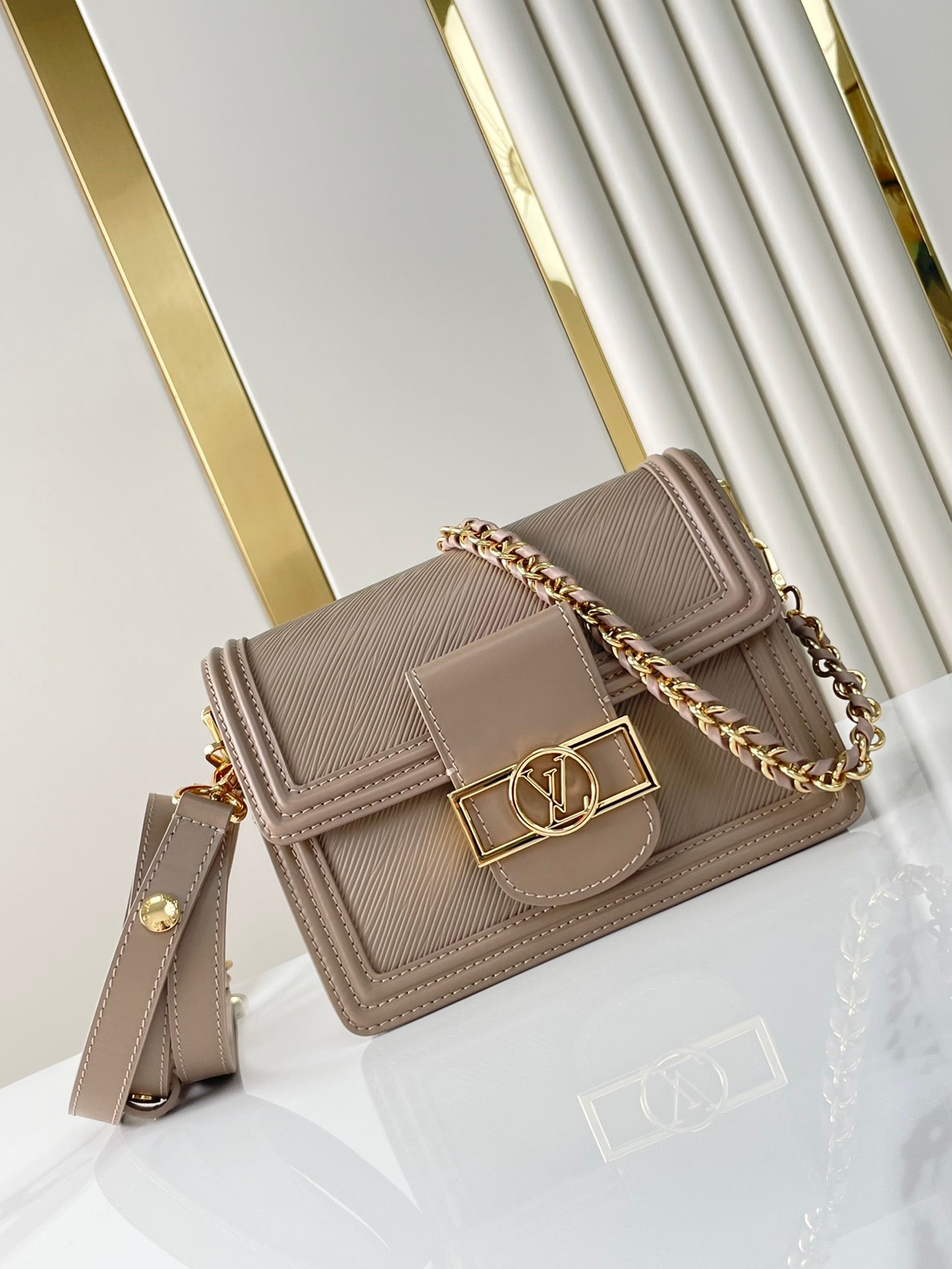 LOUIS VUITTON DAUPHINE MINI 20 IN MEDIUM BROWN EPI GRAINED CALFSKIN GOLD HARDWARE