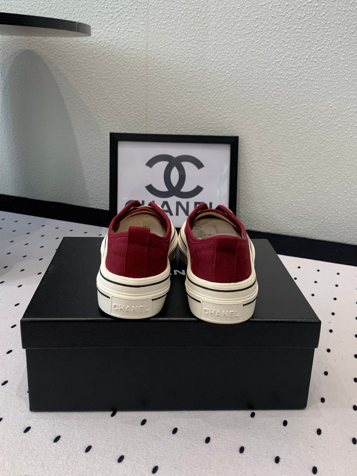 CHANEL LACELESS SNEAKERS PLATFORM IN ROSEWOOD CANVAS