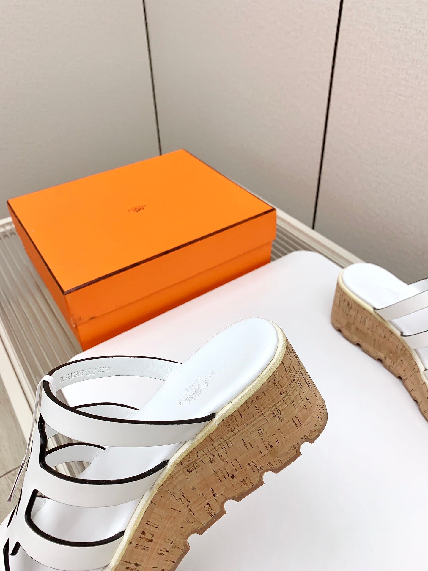 HERMES ISABELLA 30 SANDAL IN WHITE CALFSKIN