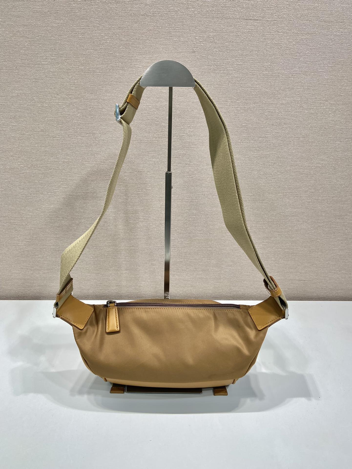 PRADA MESSENGER BAG 20 IN CIDER BROWN RE-NYLON AND CALFSKIN TRIM