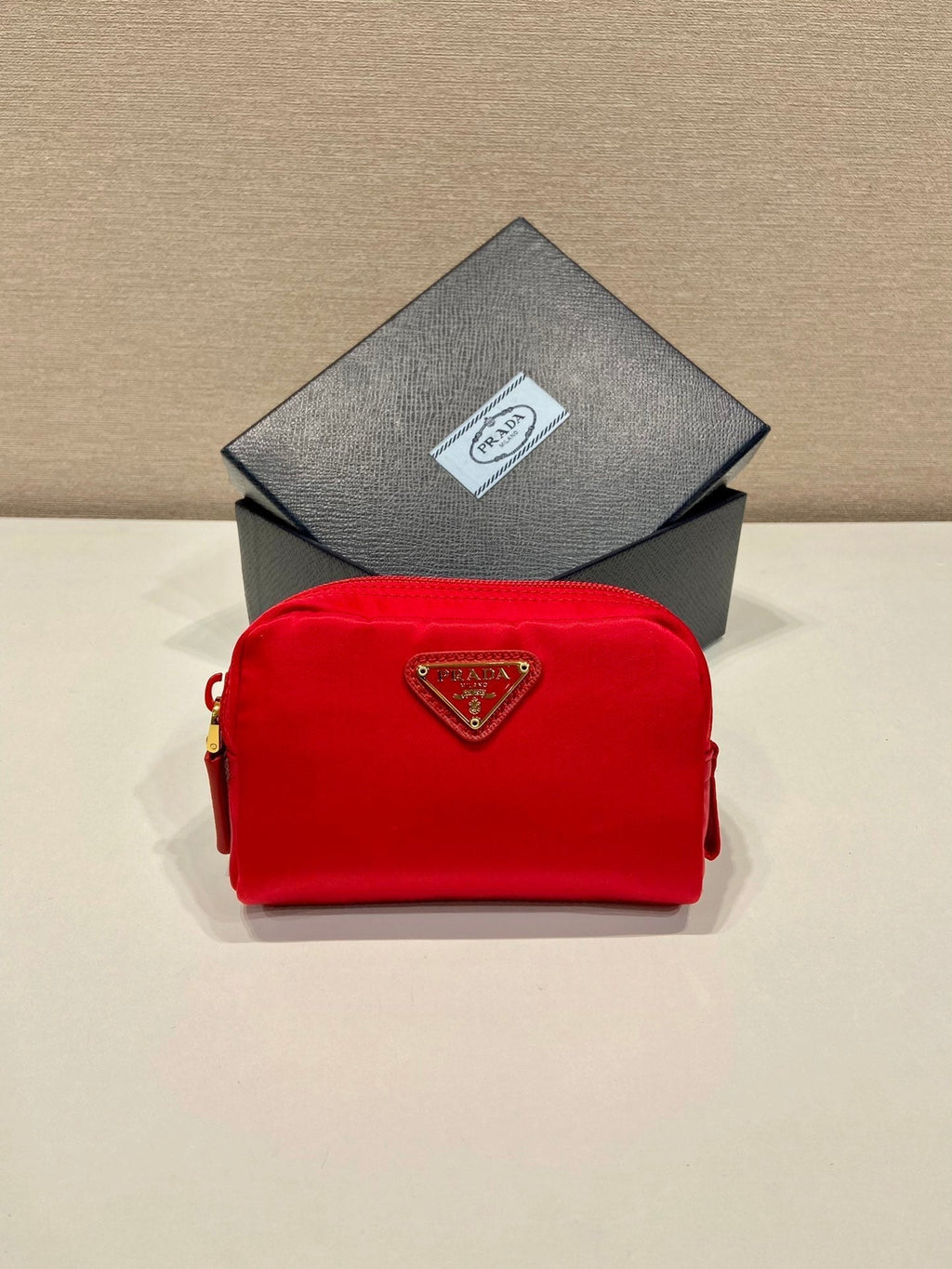 PRADA CLUTCH 12 IN PASSION RED RE-NYLON