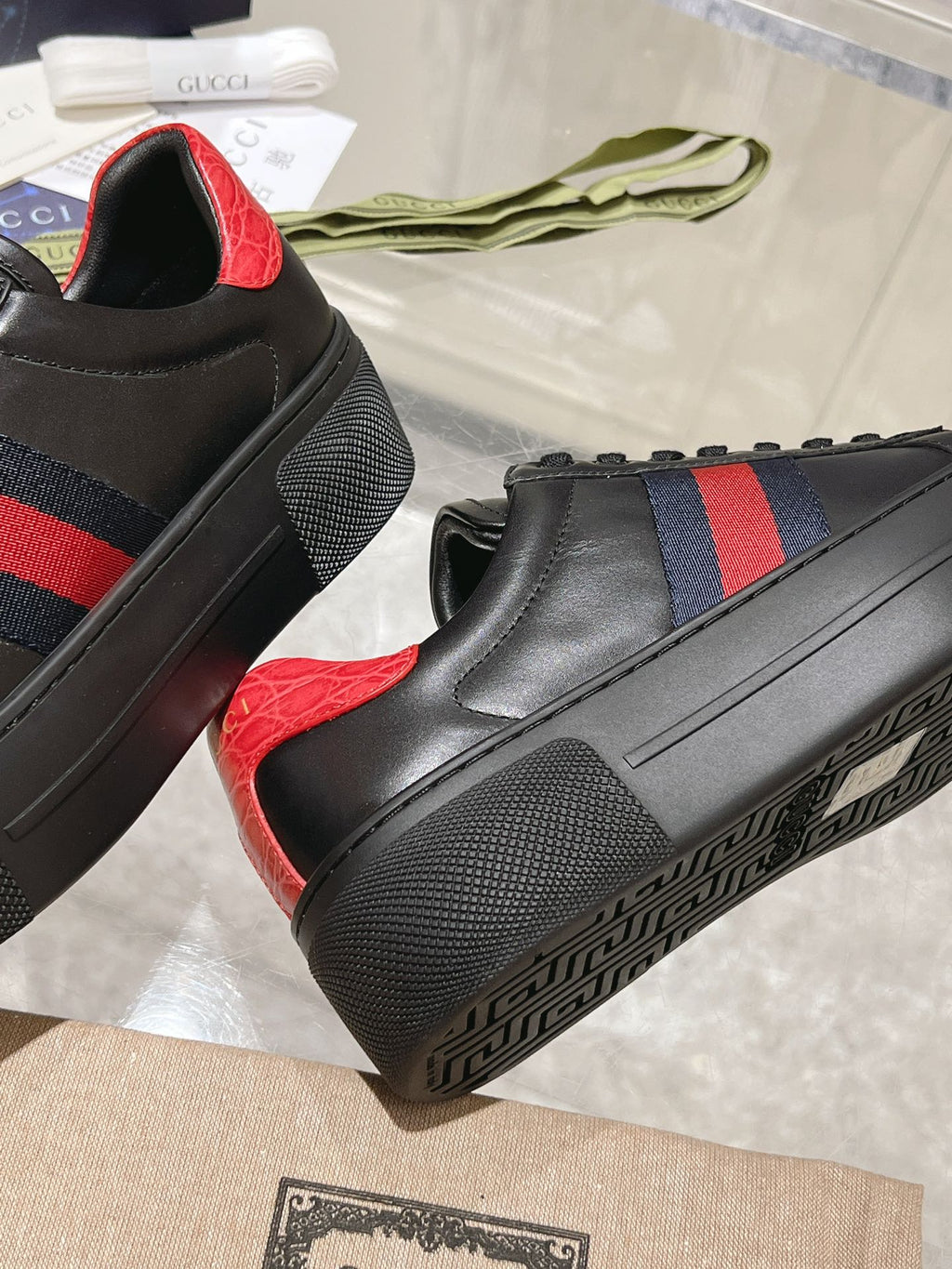 GUCCI ACE 30 SUPREME TRAINER BLACK CALFSKIN